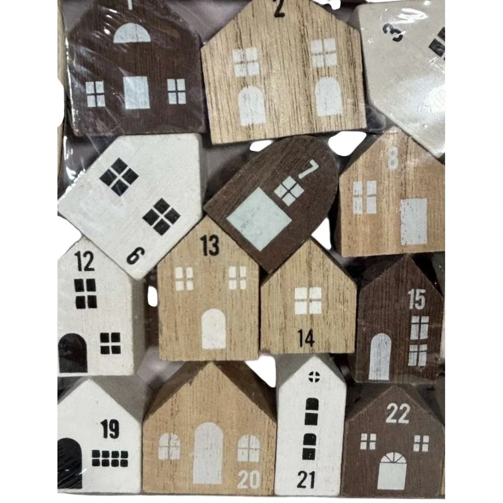Target Bullseyes Playground Wooden Countdown Blocks House Advent‎ Christmas 2021